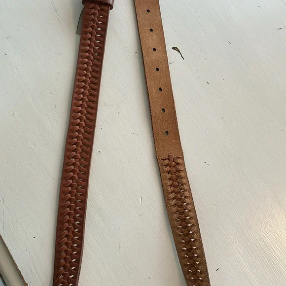 FOSSIL woven leather belt with gold toned buckle, women’s Medium - Picture 7 of 8